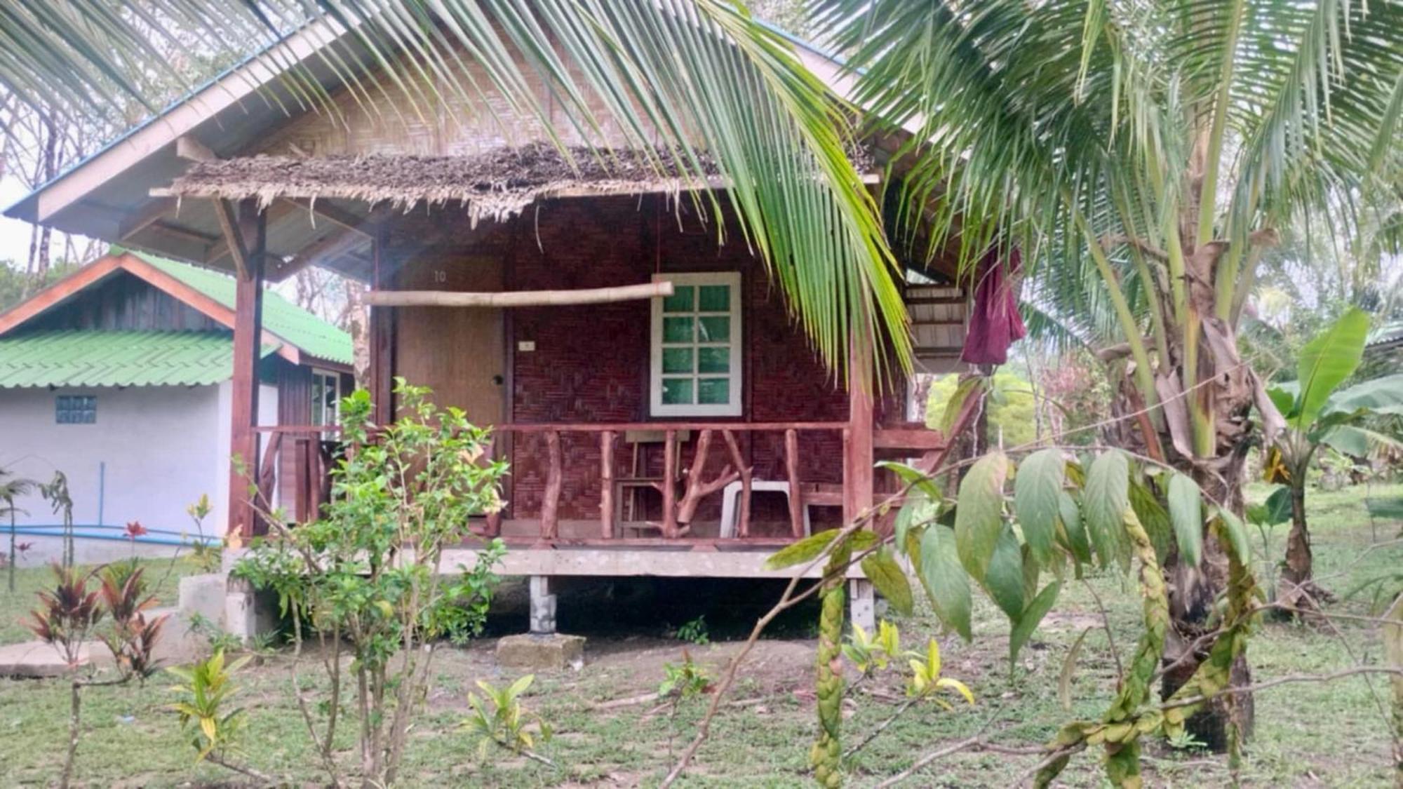 Rasta House,,Koh Phayam Hotel Exterior photo
