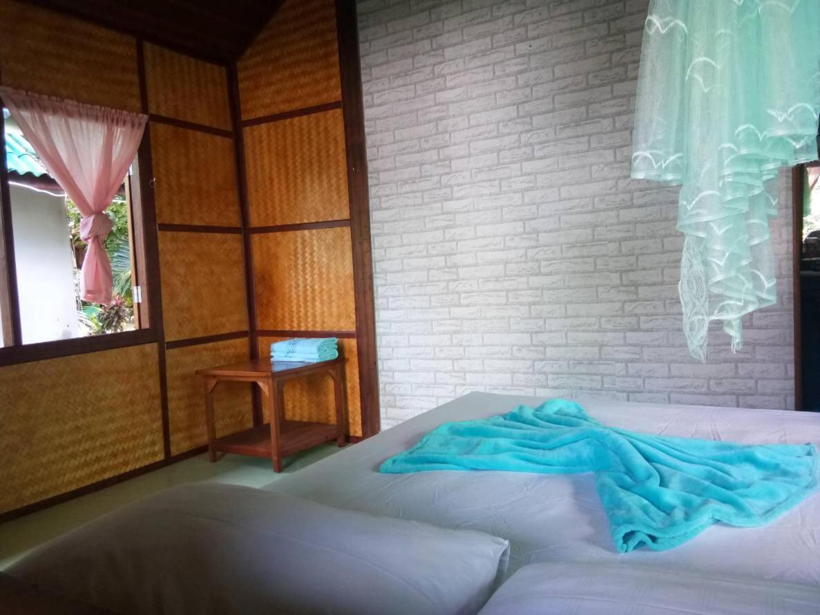 Rasta House,,Koh Phayam Hotel Exterior photo